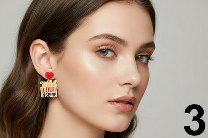 Aretes con diseños educativos